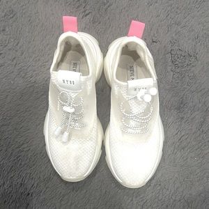 Steve Madden NY 90 Sneakers Sz 5